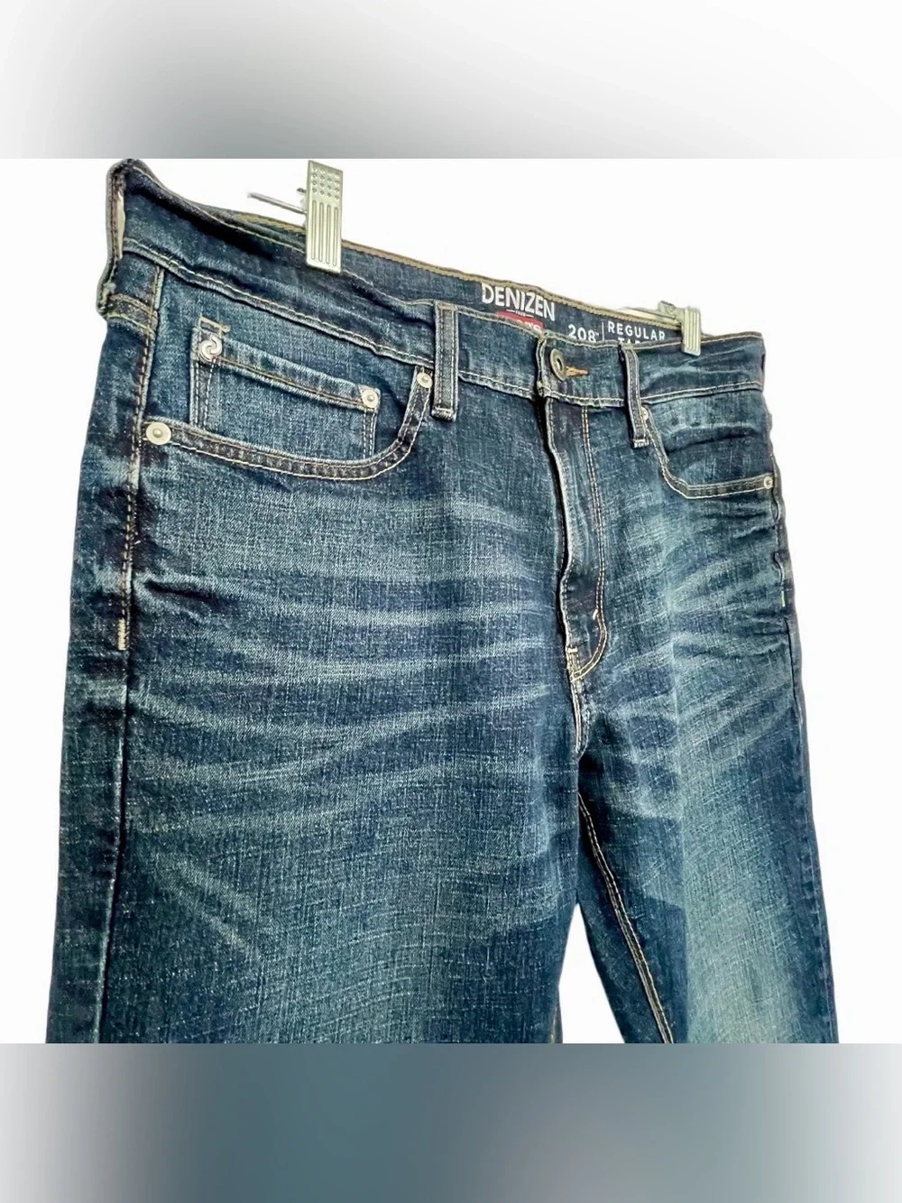 Men’s Denizen from Levi’s 208 Regular Taper Fit Jeans - Size W33xL32